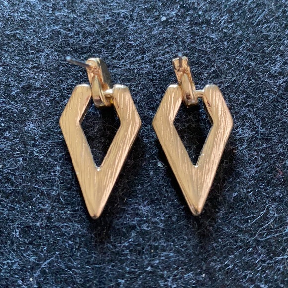 Diamond shape gold vintage stud earrings - Picture 3 of 6